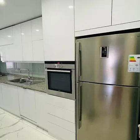 Oezgoeller Apartamento *
